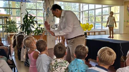 Sprejem prvošolcev v Dutovljah; Vir: Občina Sežana